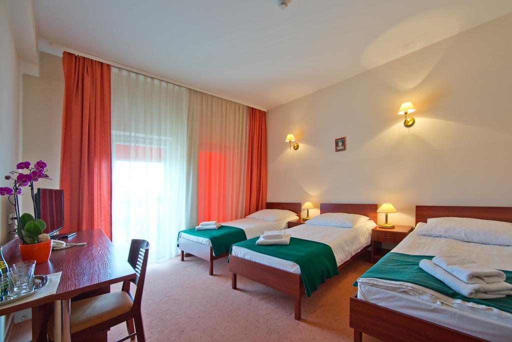 Hotel Kameralny Kielce Quarto foto